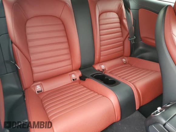 ✅ 2023 Mercedes-Benz C 300 • VIN: W1KWJ8DB9PG119514 • Lot: 82396835. Wystawiony na Copart z przebiegiem 25 527 mil. Bezpłatny archiwum sprzedaży aukcyjnych z USA i szczegółowy raport historii pojazdu na DreamBid. Zdjęcie 10.