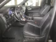 ✅ 2023 Chevrolet Suburban LT • VIN: 1GNSCCKD8PR379635 • Lot: 82086374. Wystawiony na Copart z przebiegiem 44 919 mil. Bezpłatny archiwum sprzedaży aukcyjnych z USA i szczegółowy raport historii pojazdu na DreamBid. Zdjęcie 7.