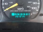 ✅ 2000 Chevrolet Silverado 1500 LS • VIN: 1GCEC19T9YZ332848 • Lot: 41949847. Listed on IAAI with 201,214 mi. Free auction sales archive from the USA and detailed vehicle history report at DreamBid. Image 15.