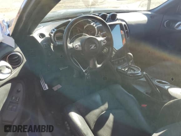 ✅ 2009 Nissan 370Z Touring • VIN: JN1AZ44EX9M403273 • Lot: 92599915. Listed on Copart with 104,300 mi. Free auction sales archive from the USA and detailed vehicle history report at DreamBid. Image 8.