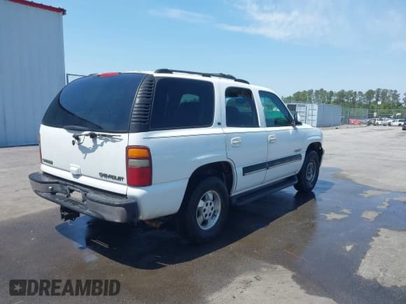 ✅ 2001 Chevrolet Tahoe LS • VIN: 1GNEK13T11J106536 • Лот: 42070815. Опубликован ранее на IAAI с пробегом 364 087 миль. Бесплатный доступ к архиву аукционных продаж из США и подробный отчёт об истории автомобиля на DreamBid. Изображение 4.