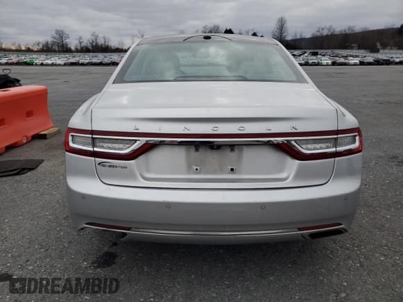 ✅ 2017 Lincoln Continental Select • VIN: 1LN6L9SP6H5627781 • Lot: 86077124. Wystawiony na Copart z przebiegiem 38 426 mil. Bezpłatny archiwum sprzedaży aukcyjnych z USA i szczegółowy raport historii pojazdu na DreamBid. Zdjęcie 6.
