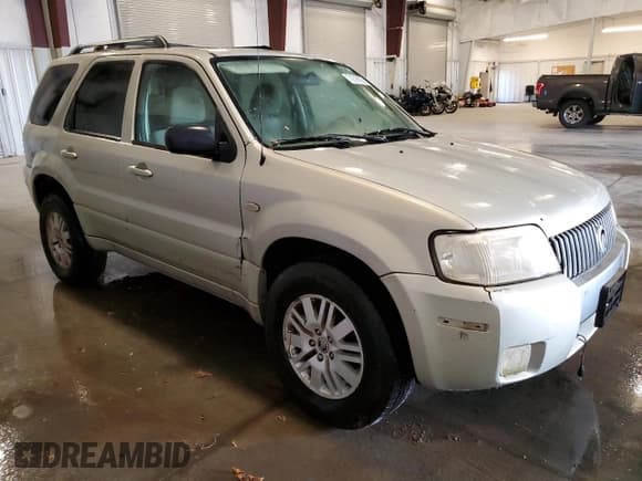 ✅ 2005 Mercury Mariner Luxury • VIN: 4M2CU57125DJ18199 • Лот: 71276355. Опубликован ранее на Copart с пробегом 250 084 миль. Бесплатный доступ к архиву аукционных продаж из США и подробный отчёт об истории автомобиля на DreamBid. Изображение 4.