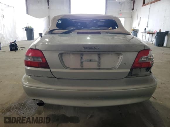 ✅ 2001 Volvo C70 • VIN: YV1NC56D91J023464 • Lot: 58118705. Wystawiony na Copart z przebiegiem 119 433 mil. Bezpłatny archiwum sprzedaży aukcyjnych z USA i szczegółowy raport historii pojazdu na DreamBid. Zdjęcie 6.