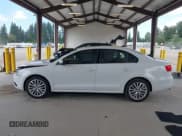 ✅ 2014 Volkswagen Jetta SEL • VIN: 3VWL17AJXEM391248 • Лот: 42795322. Опубликован ранее на IAAI с пробегом 66 446 миль. Бесплатный доступ к архиву аукционных продаж из США и подробный отчёт об истории автомобиля на DreamBid. Изображение 14.