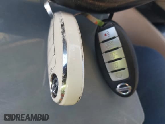 ✅ 2017 Nissan Rogue SV • VIN: JN8AT2MT2HW148045 • Lot: 43544582. Listed on IAAI with 115,334 mi. Free auction sales archive from the USA and detailed vehicle history report at DreamBid. Image 11.