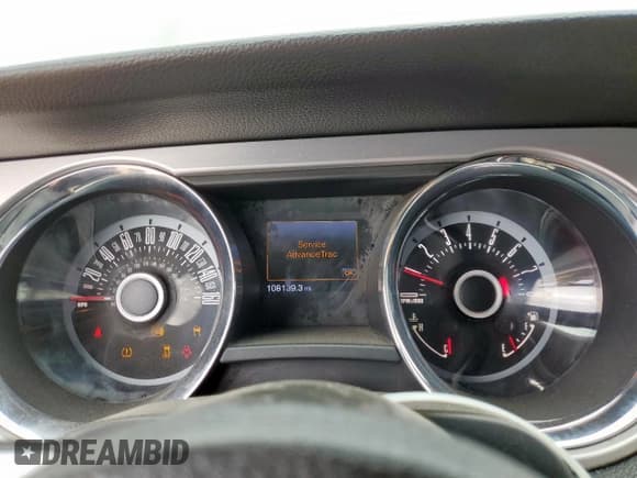 ✅ 2013 Ford Mustang V6 • VIN: 1ZVBP8EM7D5202967 • Lot: 61951025. Listed on Copart with 108,139 mi. Free auction sales archive from the USA and detailed vehicle history report at DreamBid. Image 9.