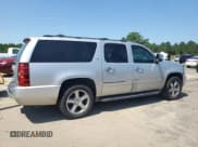 ✅ 2013 Chevrolet Suburban LTZ • VIN: 1GNSCKE0XDR165776 • Lot: 62486635. Wystawiony na Copart z przebiegiem 221 990 mil. Bezpłatny archiwum sprzedaży aukcyjnych z USA i szczegółowy raport historii pojazdu na DreamBid. Zdjęcie 3.