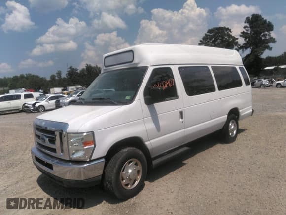 ✅ 2013 Ford Econoline Cargo Commercial • VIN: 1FTNS2EL3DDB18539 • Лот: 42622407. Опубликован ранее на IAAI с пробегом 18 566 миль. Бесплатный доступ к архиву аукционных продаж из США и подробный отчёт об истории автомобиля на DreamBid. Изображение 2.