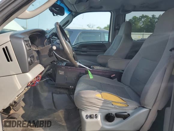 ✅ 2005 Ford Excursion Special Serv • VIN: 1FMNU41S95ED45731 • Lot: 67229434. Wystawiony na Copart z przebiegiem 186 299 mil. Bezpłatny archiwum sprzedaży aukcyjnych z USA i szczegółowy raport historii pojazdu na DreamBid. Zdjęcie 7.