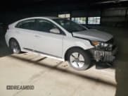 ✅ 2021 Hyundai Ioniq SE • VIN: KMHC75LC0MU260811 • Lot: 82023644. Wystawiony na Copart z przebiegiem 83 366 mil. Bezpłatny archiwum sprzedaży aukcyjnych z USA i szczegółowy raport historii pojazdu na DreamBid. Zdjęcie 4.