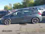 2019 Chevrolet Cruze Diesel z VIN 3G1BH6SE4KS554806, wystawiony jako IAAI lot #43419009 z przebiegiem Nie podano mil oraz . Historia ofert i sprzedaży dostępna na DreamBid. Obrazek 14.