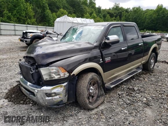 ✅ 2011 Dodge 3500 SLT • VIN: 3D73M3CL0BG536024 • Lot: 58751665. Wystawiony na Copart z przebiegiem Nie podano. Bezpłatny archiwum sprzedaży aukcyjnych z USA i szczegółowy raport historii pojazdu na DreamBid. Zdjęcie 1.