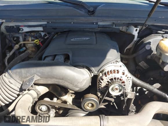 ✅ 2007 Cadillac Escalade • VIN: 1GYFK63817R253384 • Lot: 43669995. Wystawiony na IAAI z przebiegiem 209 738 mil. Bezpłatny archiwum sprzedaży aukcyjnych z USA i szczegółowy raport historii pojazdu na DreamBid. Zdjęcie 10.