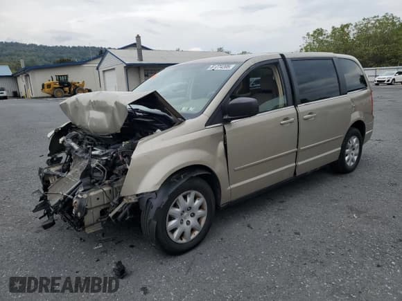 ✅ 2009 Chrysler Town & Country LX • VIN: 2A8HR44EX9R502807 • Lot: 81774205. Wystawiony na Copart z przebiegiem 191 289 mil. Bezpłatny archiwum sprzedaży aukcyjnych z USA i szczegółowy raport historii pojazdu na DreamBid. Zdjęcie 1.