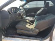 ✅ 2014 Dodge Challenger SXT • VIN: 2C3CDYAG6EH233786 • Lot: 74821874. Wystawiony na Copart z przebiegiem Nie podano. Bezpłatny archiwum sprzedaży aukcyjnych z USA i szczegółowy raport historii pojazdu na DreamBid. Zdjęcie 7.