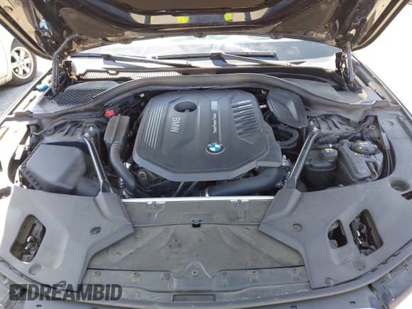 ✅ 2017 BMW 5 Series 540i • VIN: WBAJE5C30HG915083 • Lot: 43151716. Listed on IAAI with 28,906 mi. Free auction sales archive from the USA and detailed vehicle history report at DreamBid. Image 10.