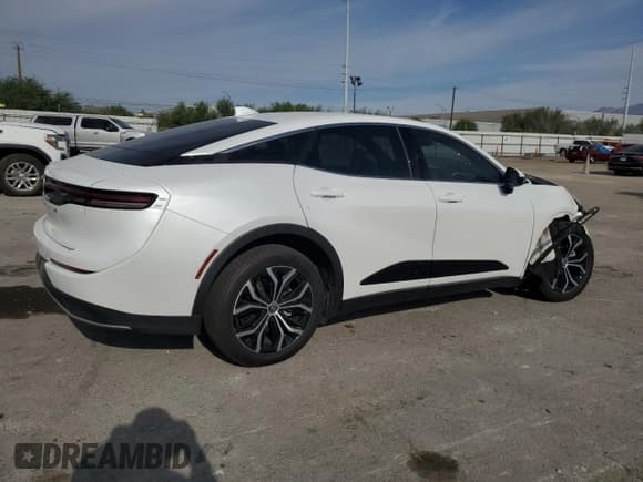 ✅ 2024 Toyota Crown XLE • VIN: JTDAAAAF3R3023522 • Lot: 70598785. Listed on Copart with 20,881 mi. Free auction sales archive from the USA and detailed vehicle history report at DreamBid. Image 3.