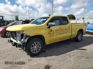 ✅ 2020 Chevrolet Silverado 1500 LT • VIN: 1GCRWCED8LZ158461 • Lot: 83929065. Wystawiony na Copart z przebiegiem 87 193 mil. Bezpłatny archiwum sprzedaży aukcyjnych z USA i szczegółowy raport historii pojazdu na DreamBid. Zdjęcie 1.