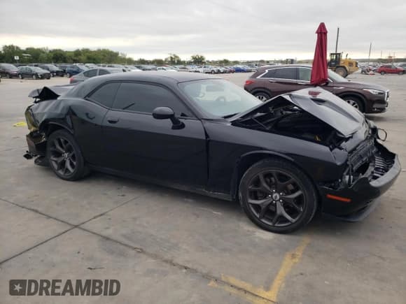 ✅ 2019 Dodge Challenger SXT • VIN: 2C3CDZAG5KH712900 • Lot: 71421304. Listed on Copart with 67,407 mi. Free auction sales archive from the USA and detailed vehicle history report at DreamBid. Image 4.
