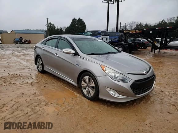 ✅ 2014 Hyundai Sonata Limited • VIN: KMHEC4A49EA108068 • Lot: 41383195. Listed on Copart with 186,158 mi. Free auction sales archive from the USA and detailed vehicle history report at DreamBid. Image 11.