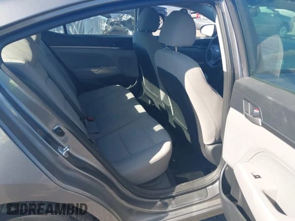 ✅ 2018 Hyundai Elantra SEL • VIN: 5NPD84LF7JH334144 • Lot: 43521235. Listed on IAAI with 100,952 mi. Free auction sales archive from the USA and detailed vehicle history report at DreamBid. Image 8.