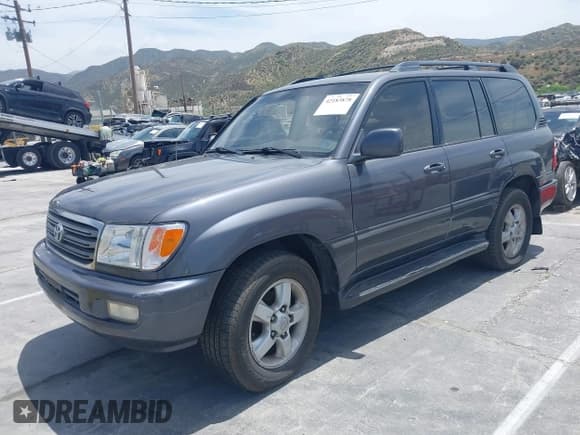 ✅ 2003 Toyota Land Cruiser • VIN: JTEHT05J532043409 • Lot: 43241561. Wystawiony na IAAI z przebiegiem Nie podano. Bezpłatny archiwum sprzedaży aukcyjnych z USA i szczegółowy raport historii pojazdu na DreamBid. Zdjęcie 2.