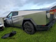 ✅ 2024 Tesla Cybertruck • VIN: 7G2CEHED2RA015326 • Лот: 73841034. Опубликован ранее на Copart с пробегом Не указан. Бесплатный доступ к архиву аукционных продаж из США и подробный отчёт об истории автомобиля на DreamBid. Изображение 2.