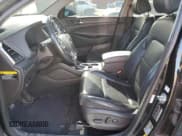 ✅ 2016 Hyundai Tucson Sport • VIN: KM8J3CA21GU058694 • Lot: 91370555. Wystawiony na Copart z przebiegiem 99 027 mil. Bezpłatny archiwum sprzedaży aukcyjnych z USA i szczegółowy raport historii pojazdu na DreamBid. Zdjęcie 7.