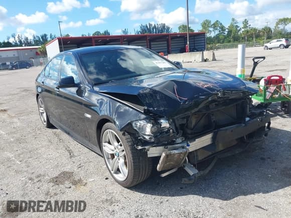 ✅ 2013 BMW 5 Series 535i • VIN: WBAFR7C52DC826897 • Лот: 43457205. Опубликован ранее на IAAI с пробегом 107 759 миль. Бесплатный доступ к архиву аукционных продаж из США и подробный отчёт об истории автомобиля на DreamBid. Изображение 6.