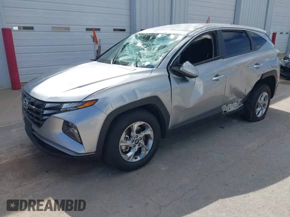 2024 Hyundai Tucson SE with VIN 5NMJACDE5RH433271, listed as a IAAI auction lot 43308165 with 24,301 mi miles and . Bid and sale history available at DreamBid. Image 2.