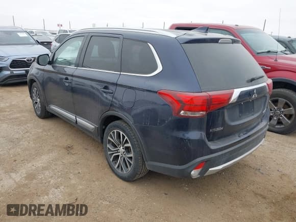 ✅ 2018 Mitsubishi Outlander ES • VIN: JA4AZ3A34JZ052369 • Лот: 41585805. Опубликован ранее на IAAI с пробегом 135 746 миль. Бесплатный доступ к архиву аукционных продаж из США и подробный отчёт об истории автомобиля на DreamBid. Изображение 3.