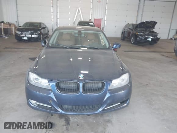 ✅ 2011 BMW 3 Series 335i • VIN: WBAPM5C52BE576232 • Lot: 42261366. Listed on IAAI with 158,695 mi. Free auction sales archive from the USA and detailed vehicle history report at DreamBid. Image 12.