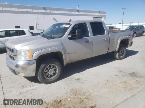 ✅ 2009 Chevrolet Silverado 2500HD Work Truck • VIN: 1GCHK43649F159022 • Lot: 72765094. Wystawiony na Copart z przebiegiem 200 652 mil. Bezpłatny archiwum sprzedaży aukcyjnych z USA i szczegółowy raport historii pojazdu na DreamBid. Zdjęcie 1.