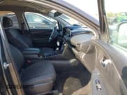 ✅ 2020 Hyundai Santa Fe SE • VIN: 5NMS23ADXLH260755 • Lot: 43335057. Wystawiony na IAAI z przebiegiem 150 088 mil. Bezpłatny archiwum sprzedaży aukcyjnych z USA i szczegółowy raport historii pojazdu na DreamBid. Zdjęcie 5.