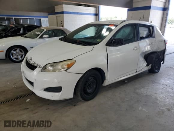 ✅ 2010 Toyota Matrix • VIN: 2T1KU4EE7AC443505 • Lot: 81934615. Wystawiony na Copart z przebiegiem 218 888 mil. Bezpłatny archiwum sprzedaży aukcyjnych z USA i szczegółowy raport historii pojazdu na DreamBid. Zdjęcie 1.