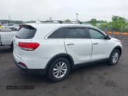 ✅ 2016 Kia Sorento LX • VIN: 5XYPGDA34GG040886 • Lot: 42276139. Wystawiony na IAAI z przebiegiem 119 135 mil. Bezpłatny archiwum sprzedaży aukcyjnych z USA i szczegółowy raport historii pojazdu na DreamBid. Zdjęcie 4.