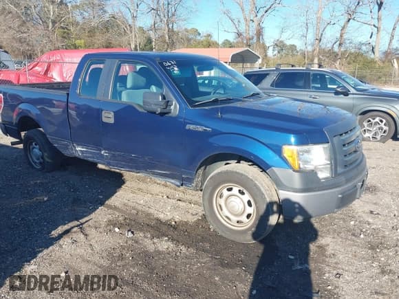 ✅ 2012 Ford F-150 XL • VIN: 1FTEX1CM7CFC60631 • Lot: 41355149. Listed on IAAI with 262,109 mi. Free auction sales archive from the USA and detailed vehicle history report at DreamBid. Image 1.