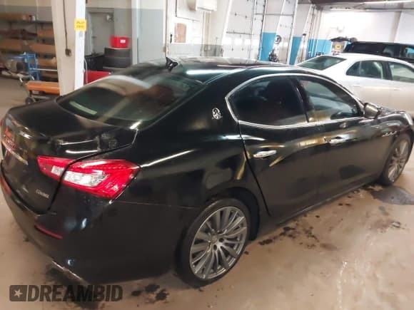 ✅ 2018 Maserati Ghibli • VIN: ZAM57XSA7J1277011 • Lot: 42284803. Listed on IAAI with 36,508 mi. Free auction sales archive from the USA and detailed vehicle history report at DreamBid. Image 4.