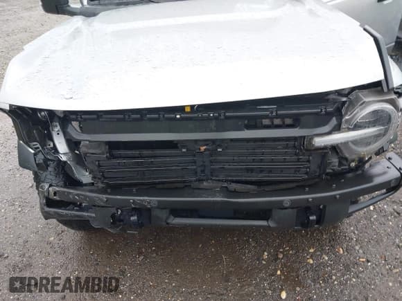 ✅ 2021 Ford Bronco • VIN: 1FMEE5DP7MLA78805 • Lot: 42363222. Listed on IAAI with 57,510 mi. Free auction sales archive from the USA and detailed vehicle history report at DreamBid. Image 6.