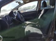 ✅ 2017 Nissan Note SV • VIN: 3N1CE2CP2HL355398 • Lot: 84469605. Wystawiony na Copart z przebiegiem 127 700 mil. Bezpłatny archiwum sprzedaży aukcyjnych z USA i szczegółowy raport historii pojazdu na DreamBid. Zdjęcie 7.