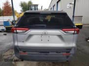 ✅ 2025 Toyota RAV4 LE • VIN: 2T3F1RFVXSC504313 • Лот: 91577275. Опубликован ранее на Copart с пробегом 18 478 миль. Бесплатный доступ к архиву аукционных продаж из США и подробный отчёт об истории автомобиля на DreamBid. Изображение 6.