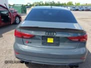✅ 2018 Audi S3 Premium Plus • VIN: WAUB1GFF8J1007023 • Lot: 42293430. Wystawiony na IAAI z przebiegiem 51 214 mil. Bezpłatny archiwum sprzedaży aukcyjnych z USA i szczegółowy raport historii pojazdu na DreamBid. Zdjęcie 16.