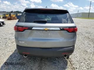 ✅ 2023 Chevrolet Traverse LS • VIN: 1GNERFKW8PJ278754 • Lot: 56452164. Wystawiony na Copart z przebiegiem 18 627 mil. Bezpłatny archiwum sprzedaży aukcyjnych z USA i szczegółowy raport historii pojazdu na DreamBid. Zdjęcie 6.