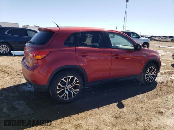 ✅ 2016 Mitsubishi Outlander ES • VIN: JA4AP3AUXGZ027533 • Лот: 48339985. Опубликован ранее на Copart с пробегом 114 451 миль. Бесплатный доступ к архиву аукционных продаж из США и подробный отчёт об истории автомобиля на DreamBid. Изображение 3.