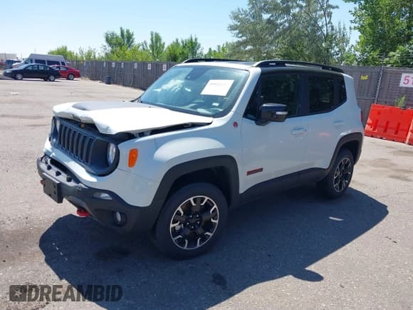 ✅ 2023 Jeep Renegade Trailhawk • VIN: ZACNJDC13PPP66434 • Лот: 39951357. Опубликован ранее на IAAI с пробегом 10 517 миль. Бесплатный доступ к архиву аукционных продаж из США и подробный отчёт об истории автомобиля на DreamBid. Изображение 2.