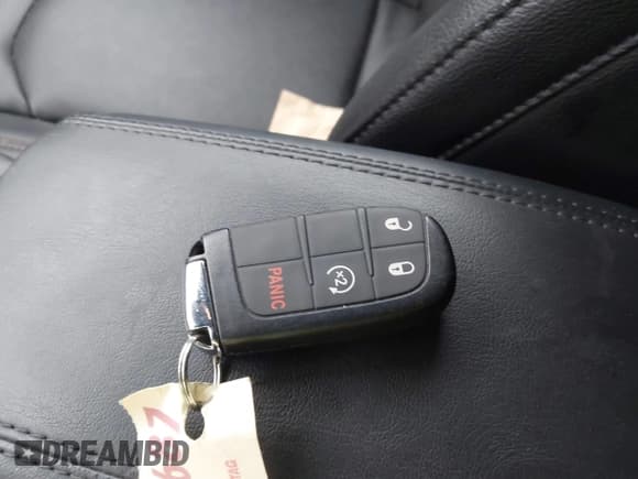 ✅ 2024 Jeep Compass Limited • VIN: 3C4NJDCNXRT167595 • Lot: 42992614. Wystawiony na IAAI z przebiegiem 9 667 mil. Bezpłatny archiwum sprzedaży aukcyjnych z USA i szczegółowy raport historii pojazdu na DreamBid. Zdjęcie 11.