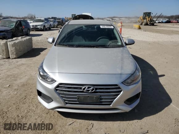 ✅ 2019 Hyundai Accent SE • VIN: 3KPC24A34KE071400 • Лот: 44619354. Опубликован ранее на Copart с пробегом 79 520 миль. Бесплатный доступ к архиву аукционных продаж из США и подробный отчёт об истории автомобиля на DreamBid. Изображение 5.