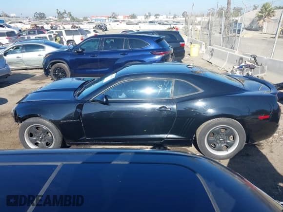 ✅ 2011 Chevrolet Camaro 2LS • VIN: 2G1FA1ED8B9153381 • Lot: 43010396. Wystawiony na IAAI z przebiegiem 82 449 mil. Bezpłatny archiwum sprzedaży aukcyjnych z USA i szczegółowy raport historii pojazdu na DreamBid. Zdjęcie 15.