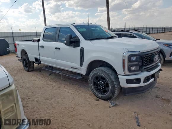 ✅ 2024 Ford F-250 XL • VIN: 1FT8W2BT4REC94586 • Лот: 70502515. Опубликован ранее на Copart с пробегом 48 205 миль. Бесплатный доступ к архиву аукционных продаж из США и подробный отчёт об истории автомобиля на DreamBid. Изображение 4.